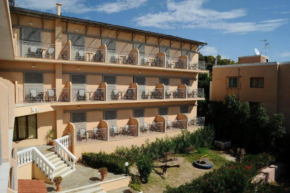 Hotel Magda Agia Marina  Exterior photo