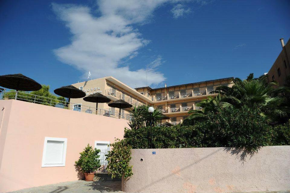 Hotel Magda Agia Marina  Exterior photo