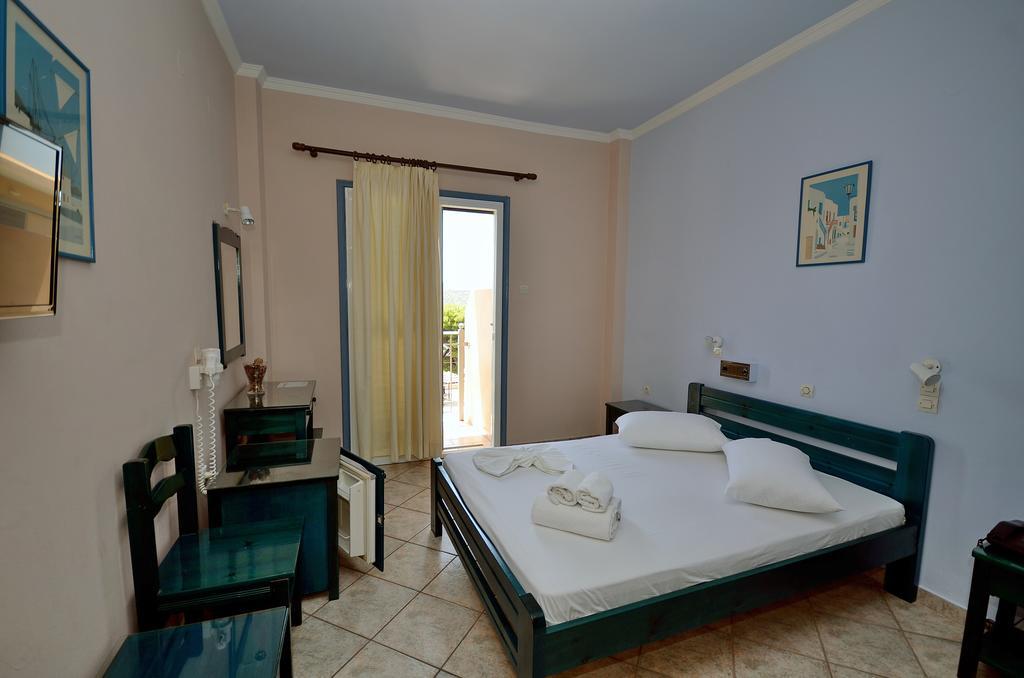 Hotel Magda Agia Marina  Exterior photo